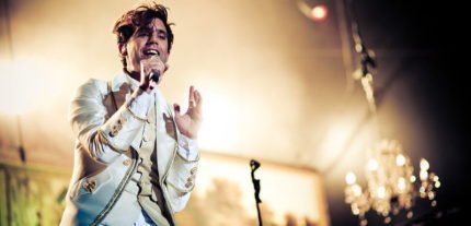 Mika performed alongside Kylie, Rufus Wainwright and others for I Love Beirut